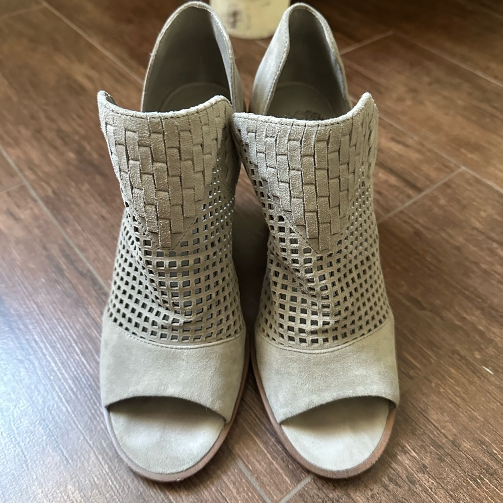 Vince Camuto open toe booties light grey